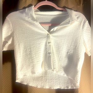Basic cute white top, never worn